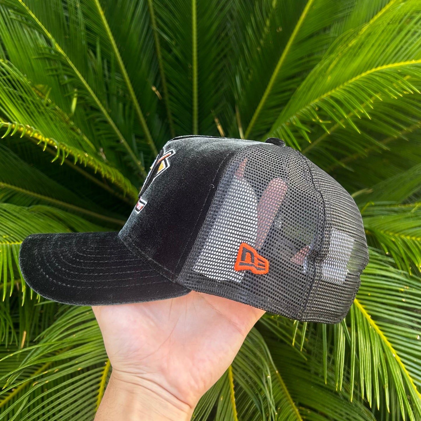 Gorra Exclusiva New Era x Anaheim Ducks Velvet - Unitalla / Negro