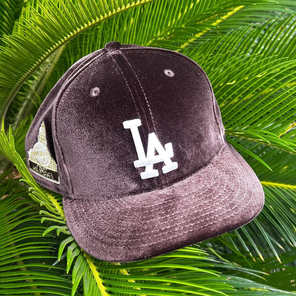 Gorra Exclusiva New Era x Dodgers Velvet Cafe - 7 3/8