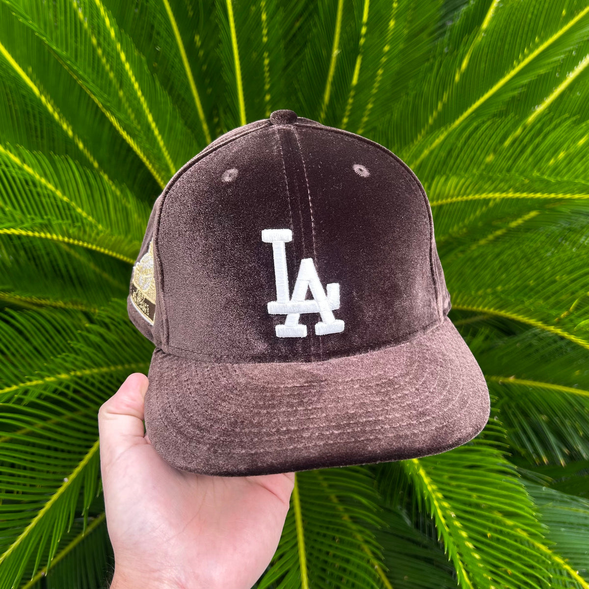 Gorra Exclusiva New Era x Dodgers Velvet Cafe - 7 3/8