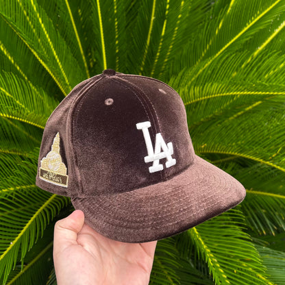 Gorra Exclusiva New Era x Dodgers Velvet Cafe - 7 3/8