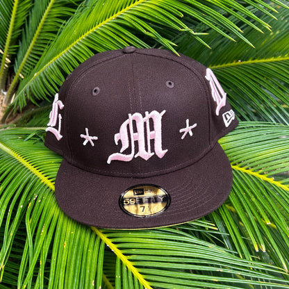 Gorra Exclusiva New Era x Mora “Lo mismo de Siempre” Cafe