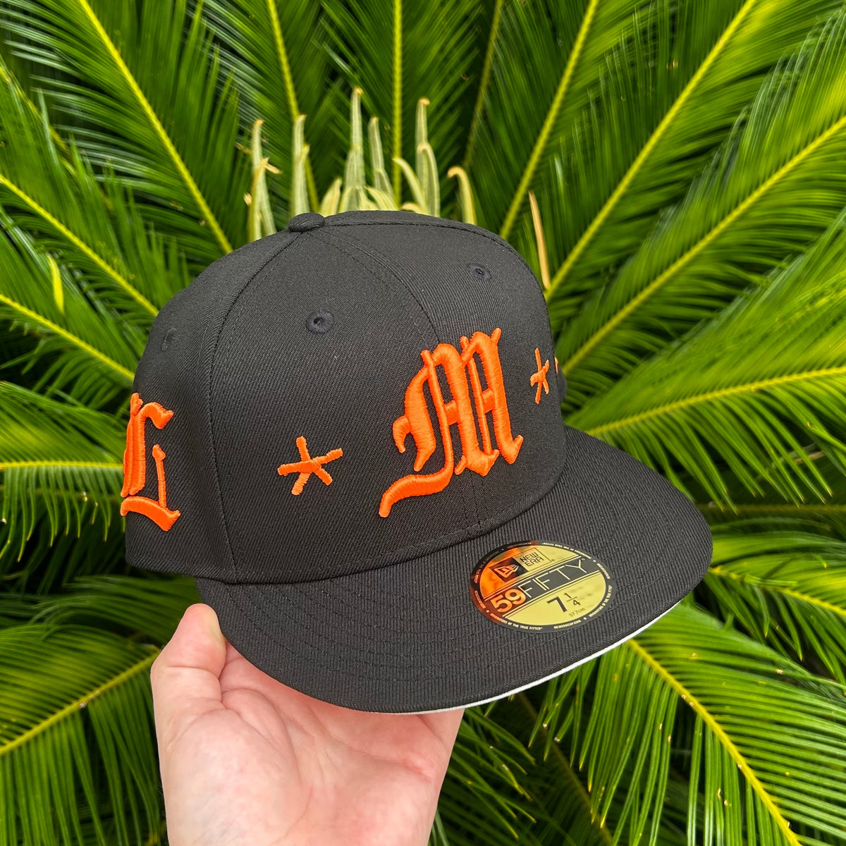 Gorra Exclusiva New Era x Mora “Lo mismo de Siempre” Naranja