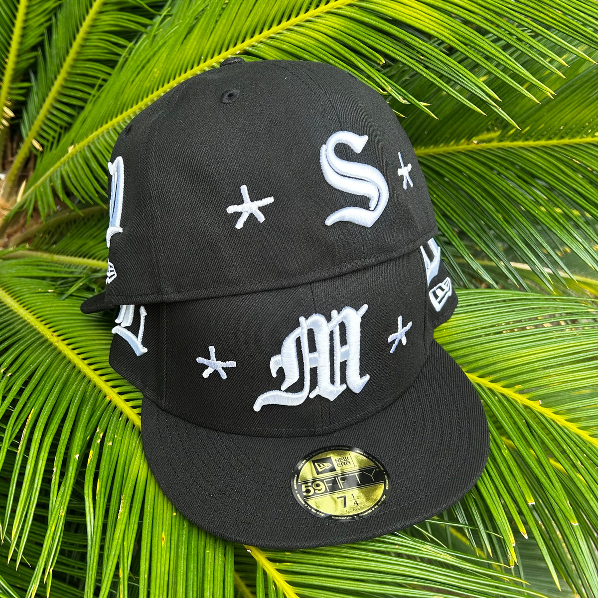 Gorra Exclusiva New Era x Mora “Lo mismo de Siempre” Negra