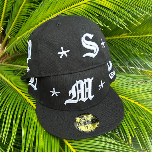 Gorra Exclusiva New Era x Mora “Lo mismo de Siempre” Negra
