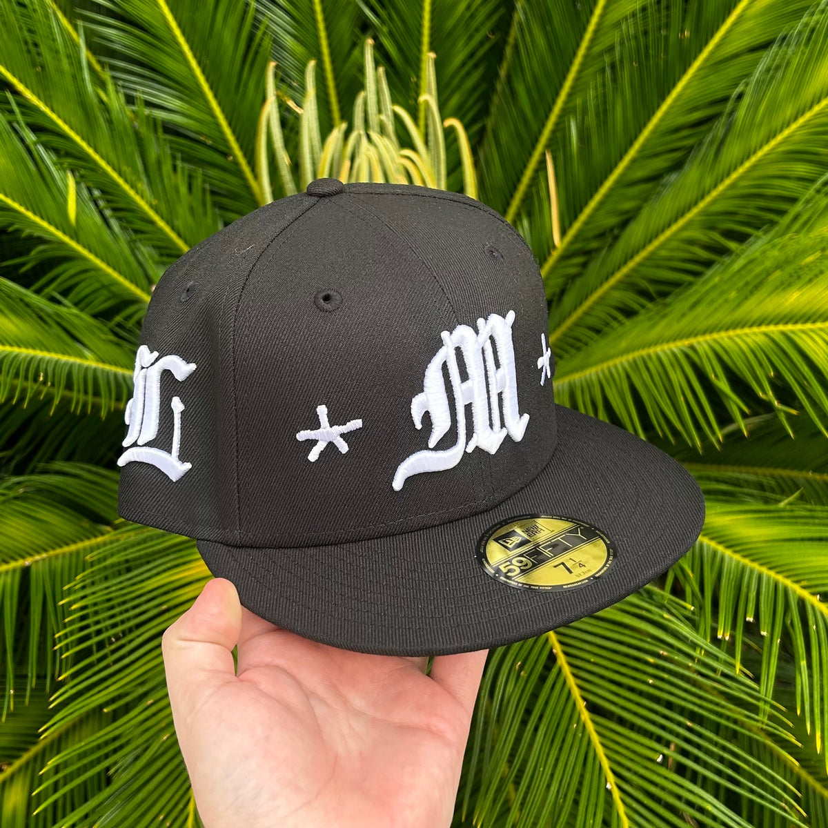 Gorra Exclusiva New Era x Mora “Lo mismo de Siempre” Negra