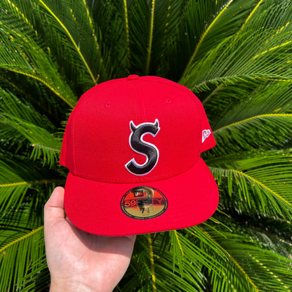 Gorra Exclusiva New Era x Supreme 2026 - 7 3/8 / Rojo