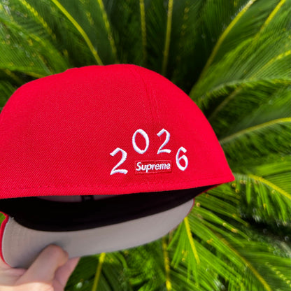 Gorra Exclusiva New Era x Supreme 2026 - 7 3/8 / Rojo