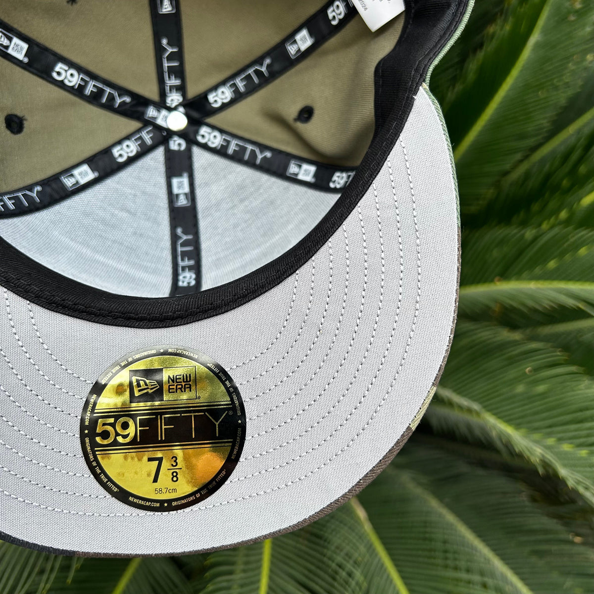 Gorra Exclusiva New Era x Supreme Box Logo - 7 3/8 / Camuflaje