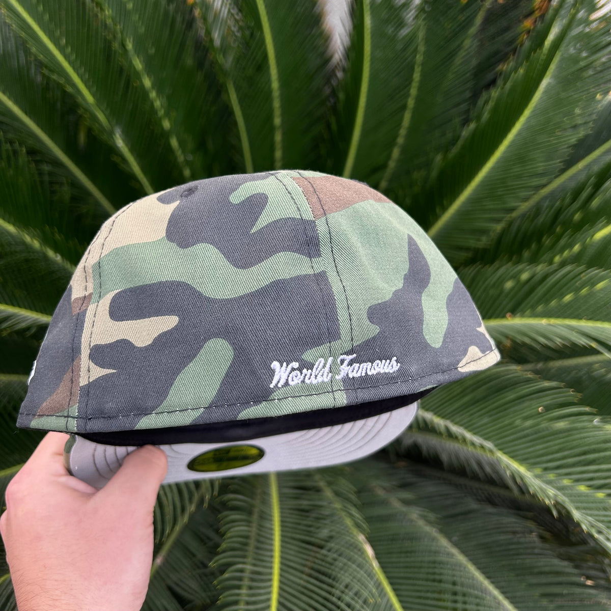 Gorra Exclusiva New Era x Supreme Box Logo - 7 3/8 / Camuflaje