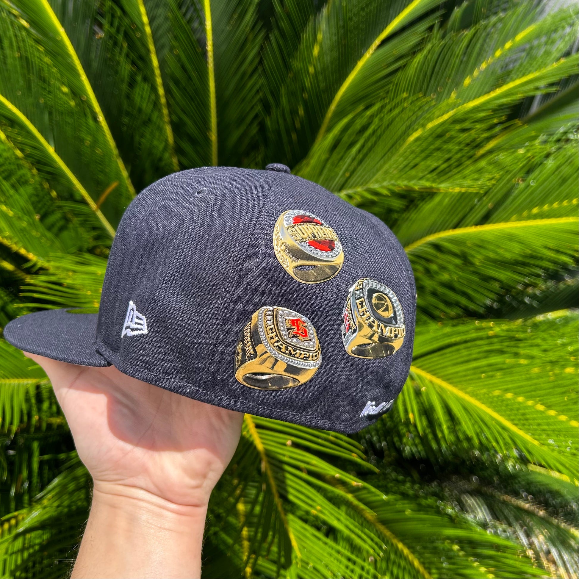 Gorra Exclusiva New Era x Supreme Champion Rings Azul