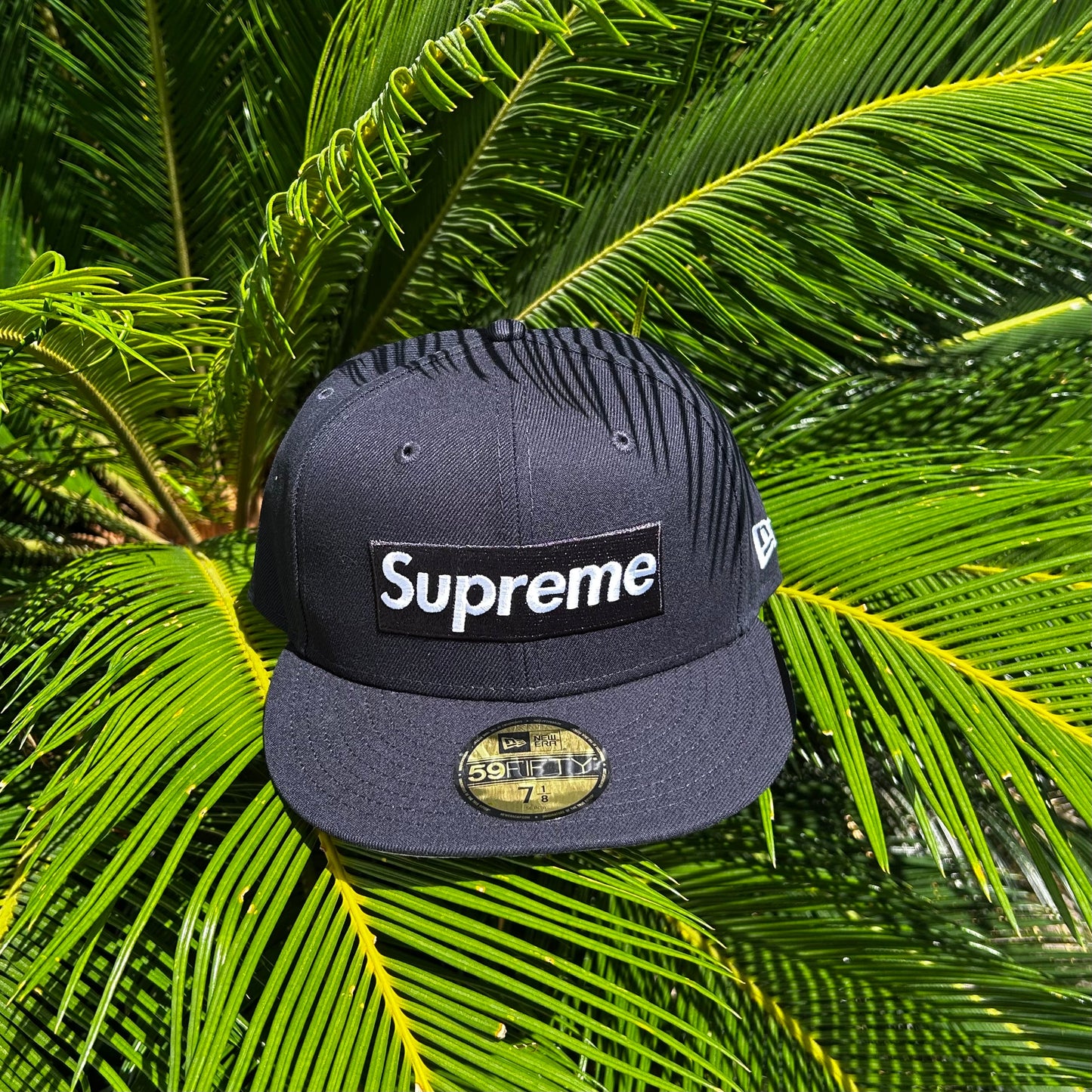 Gorra Exclusiva New Era x Supreme Champion Rings Azul