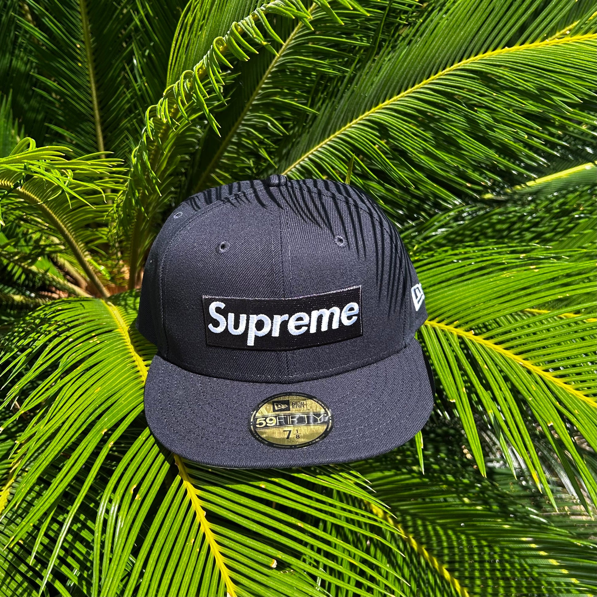 Gorra Exclusiva New Era x Supreme Champion Rings Azul