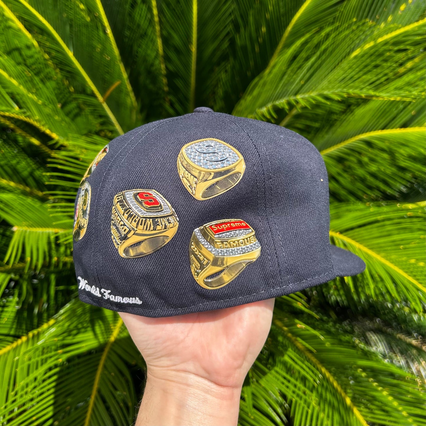 Gorra Exclusiva New Era x Supreme Champion Rings Azul