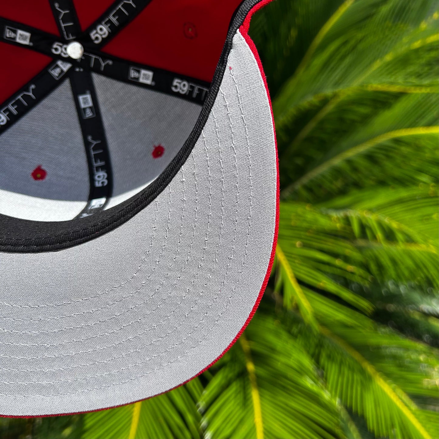 Gorra Exclusiva New Era x Supreme Champion Rings Roja - 7 3/8 / Rojo