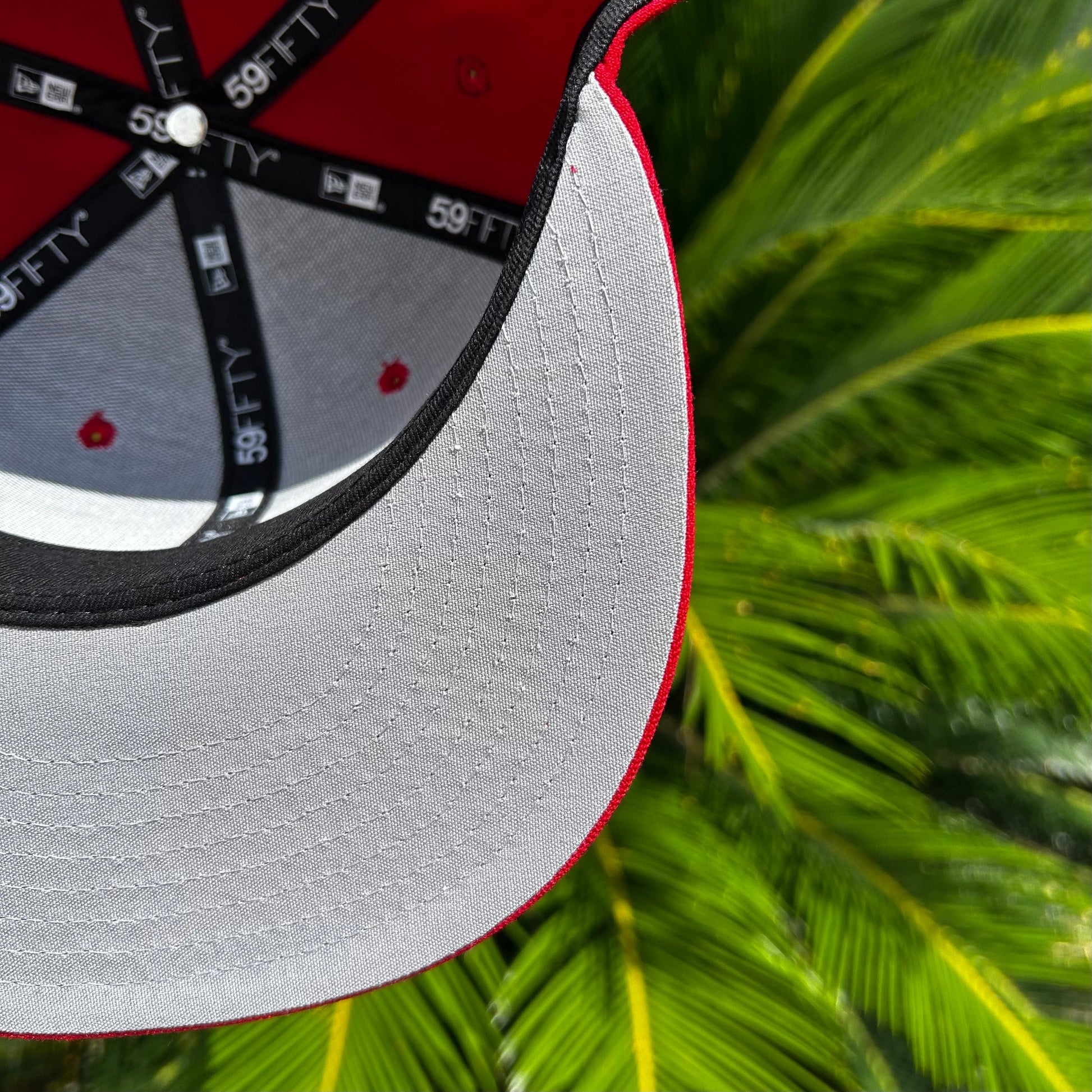 Gorra Exclusiva New Era x Supreme Champion Rings Roja - 7 3/8 / Rojo