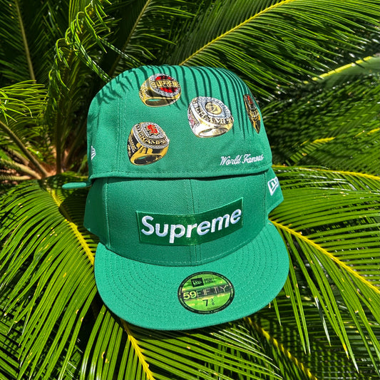 Gorra Exclusiva New Era x Supreme Champion Rings Verde
