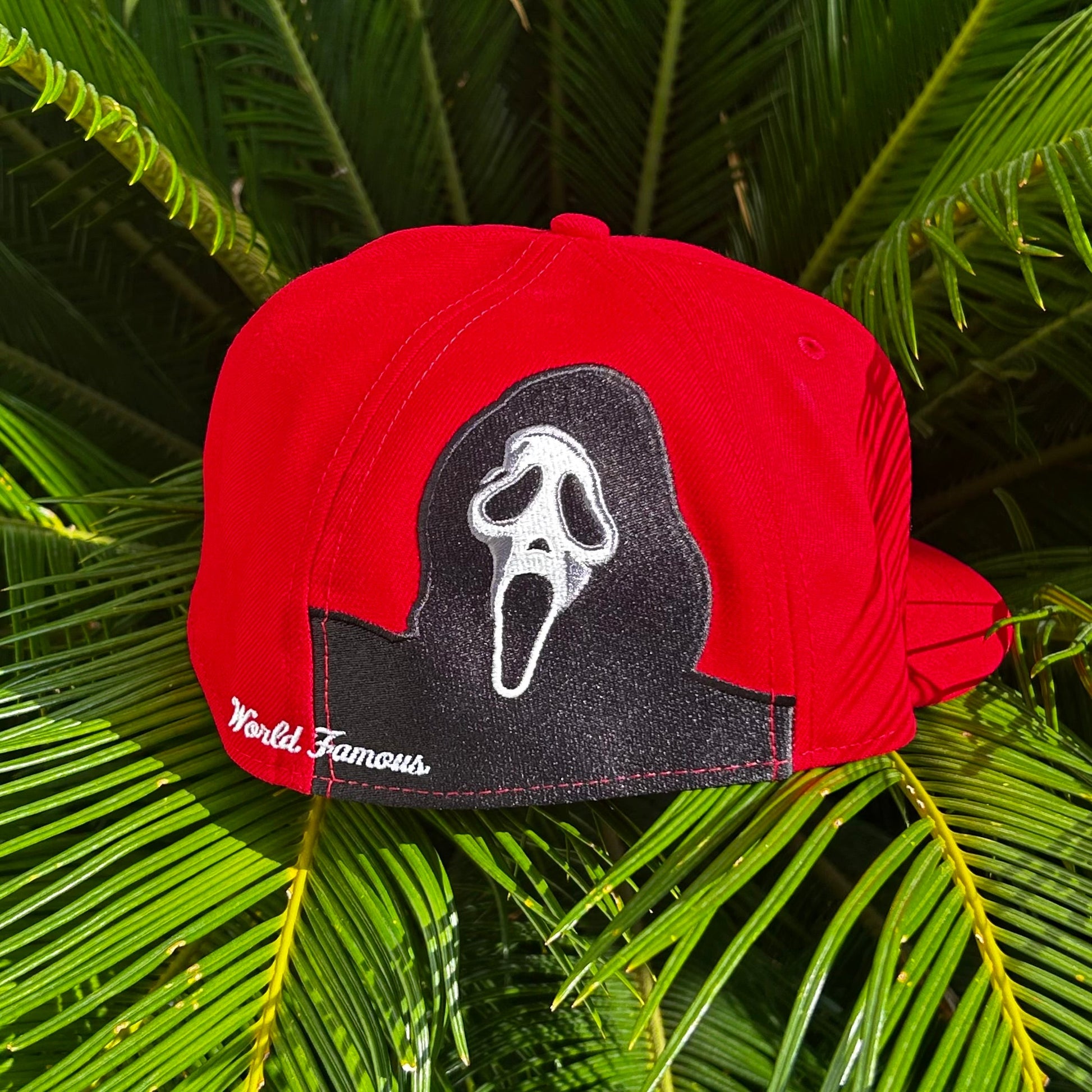 Gorra Exclusiva New Era x Supreme Gosthface Roja - 7 1/2 / Rojo