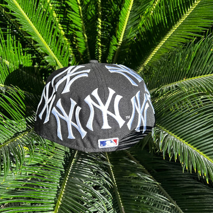 Gorra Exclusiva New Era x Supreme NY Yankees Box Logo - 7 3/8 / Negro