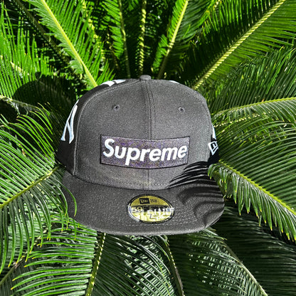 Gorra Exclusiva New Era x Supreme NY Yankees Box Logo - 7 3/8 / Negro