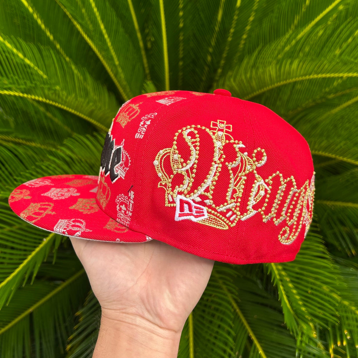 Gorra Exclusiva New Era x Supreme Roja - 7 3/8