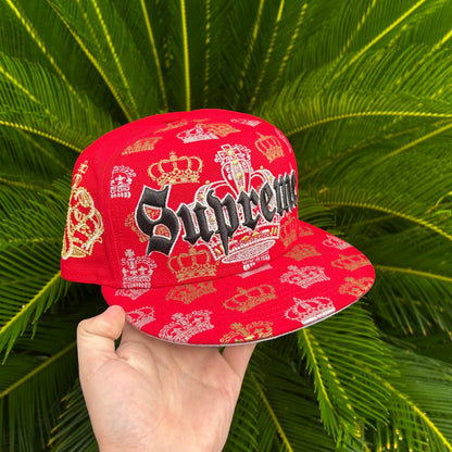 Gorra Exclusiva New Era x Supreme Roja - 7 3/8