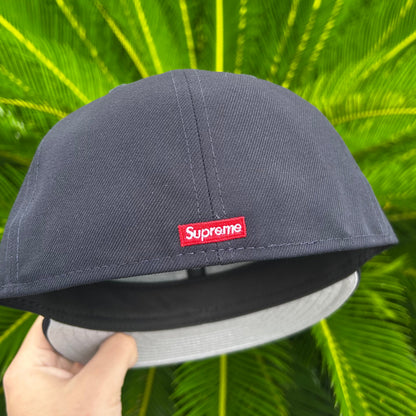 Gorra Exclusiva New Era x Supreme $’s Logo - 7 1/8 / Azul