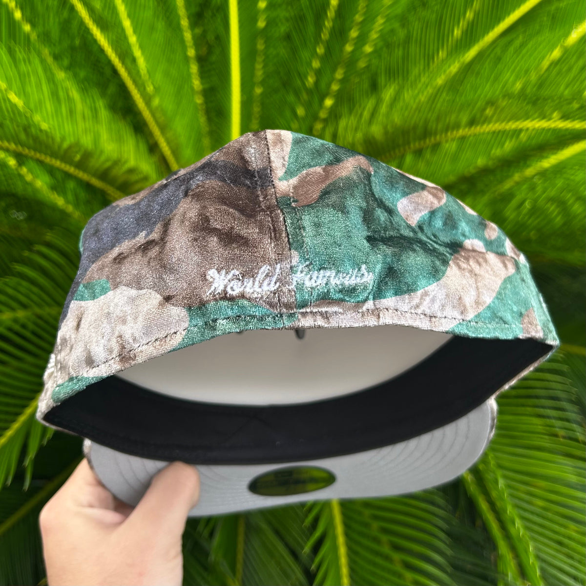 Gorra Exclusiva New Era x Supreme Velvet Camo