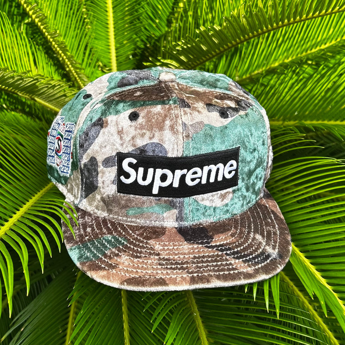 Gorra Exclusiva New Era x Supreme Velvet Camo