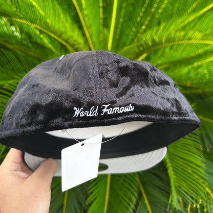 Gorra Exclusiva New Era x Supreme Velvet Negra