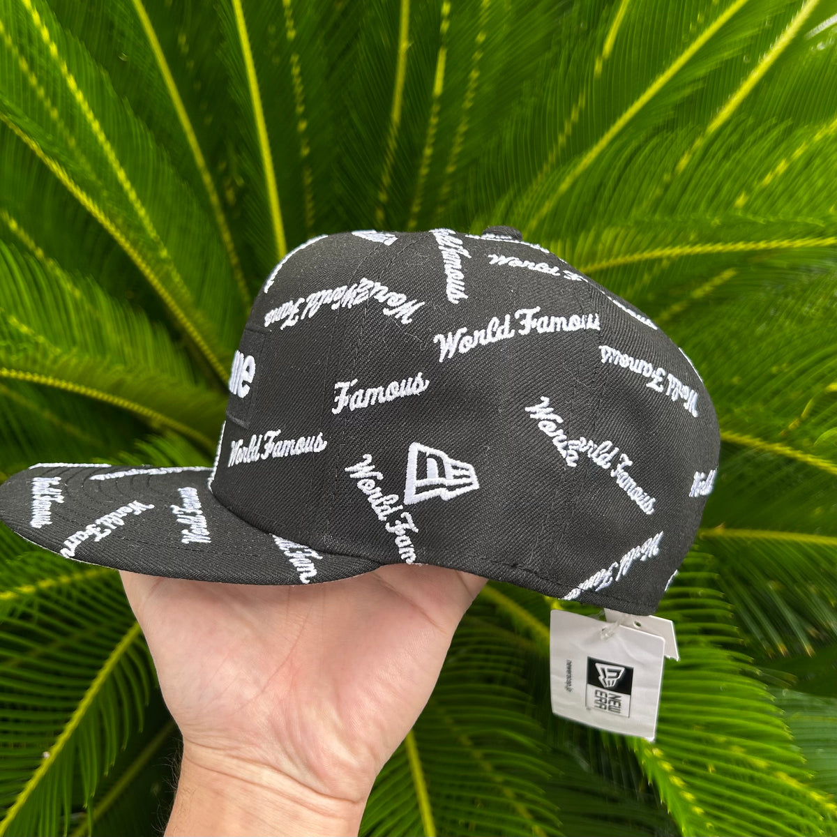 Gorra Exclusiva New Era x Supreme World Famous - 7 3/8 / Negro