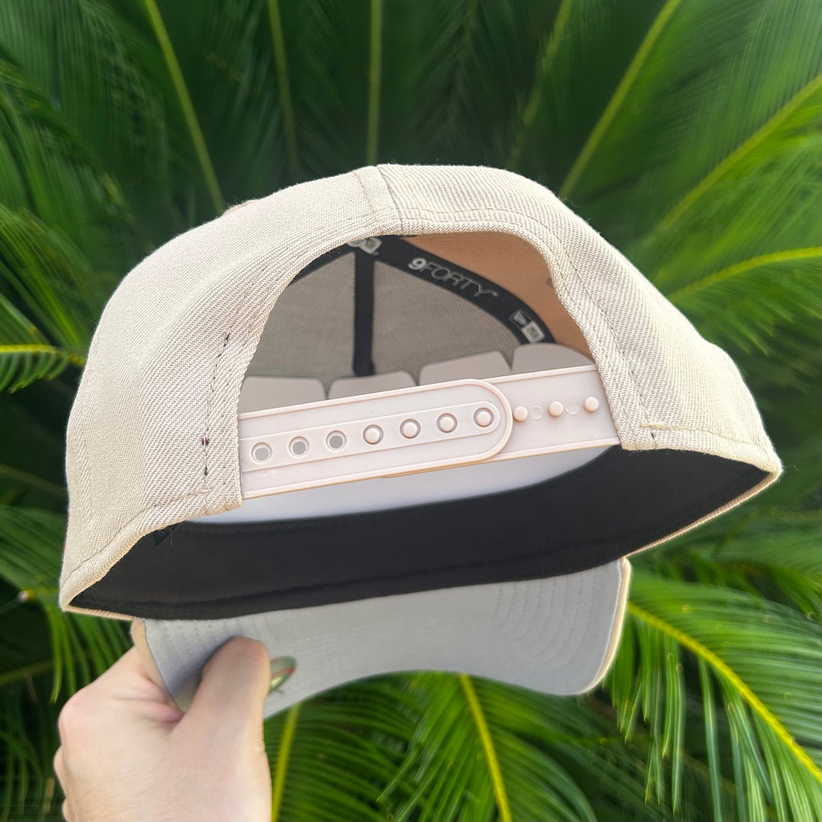 Gorra Exclusiva New Era x Texas Rangers TX - Unitalla / Beige/Rojo