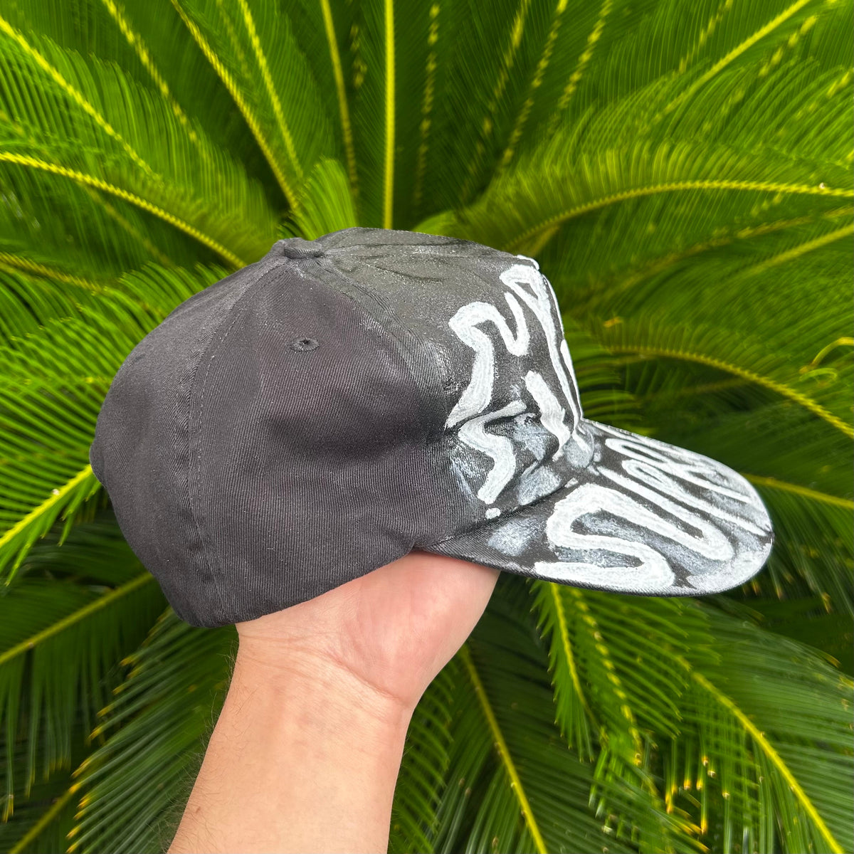 Gorra Exclusiva Supreme Negra Ajustable - Negro