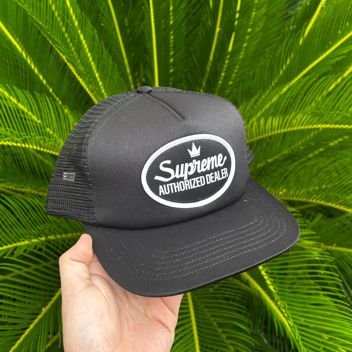 Gorra Exclusiva Supreme Negra Malla Ajustable - Negro
