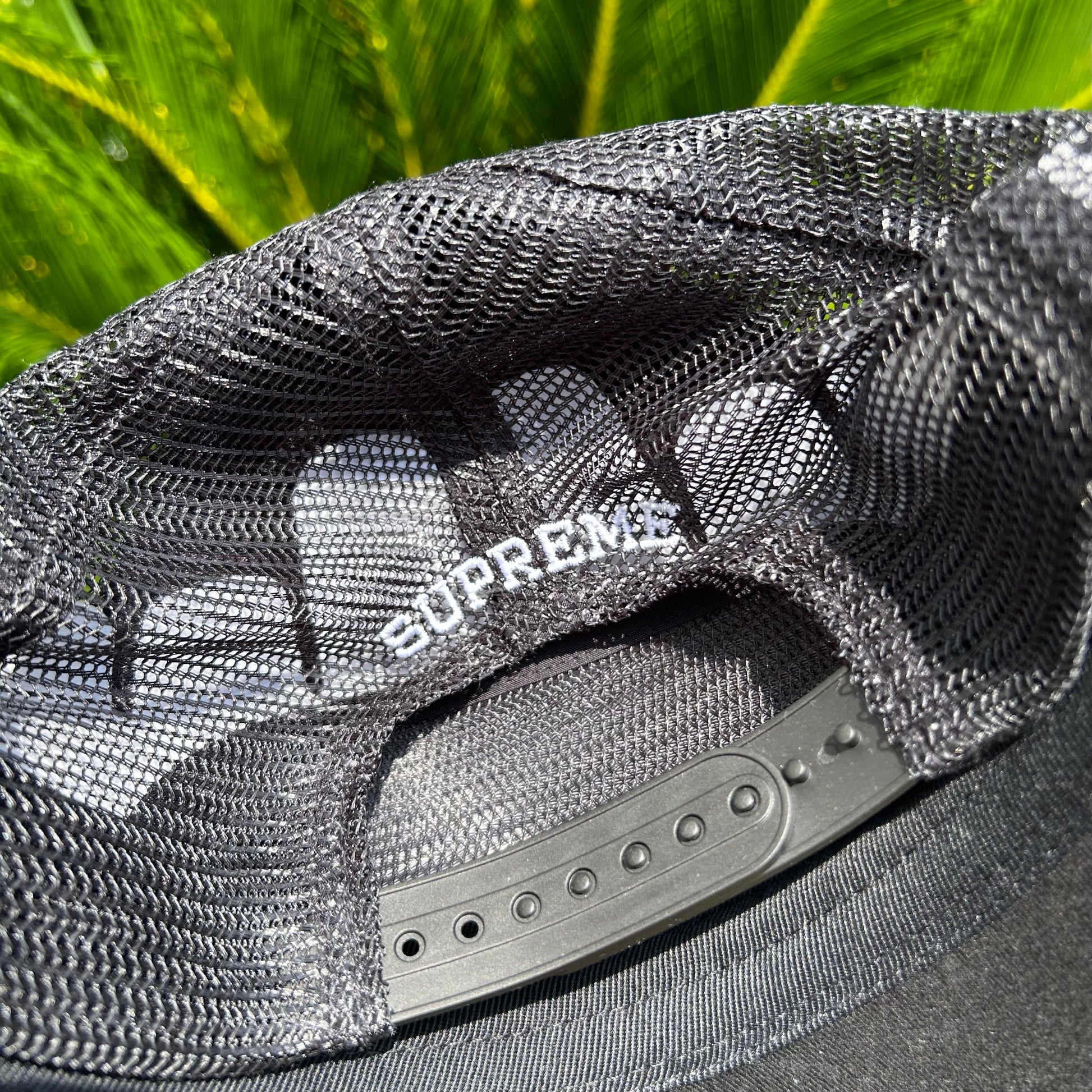 Gorra Exclusiva Supreme x Misfits - Ajustable / Negro