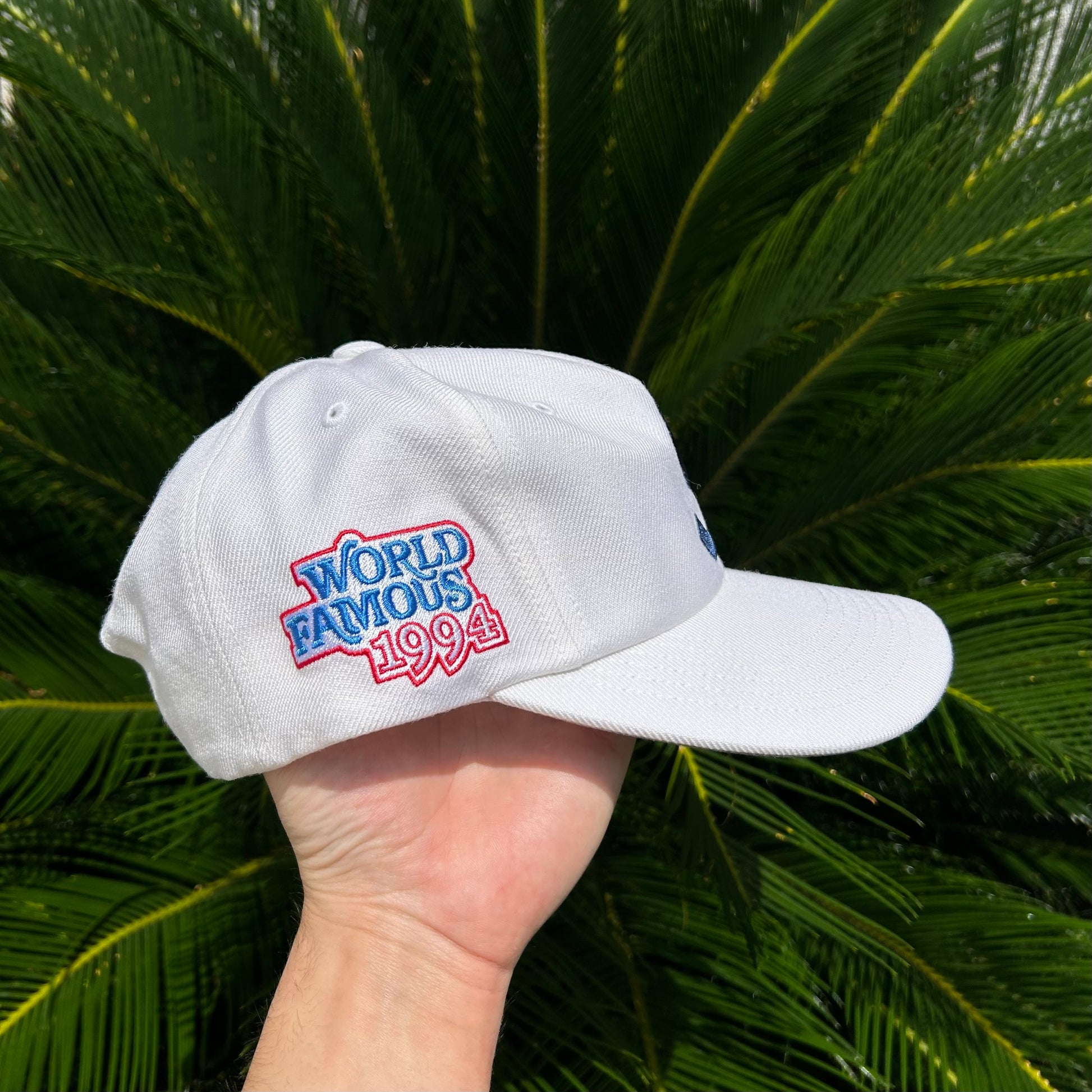 Gorra Exclusiva x Supreme Blanca - Ajustable