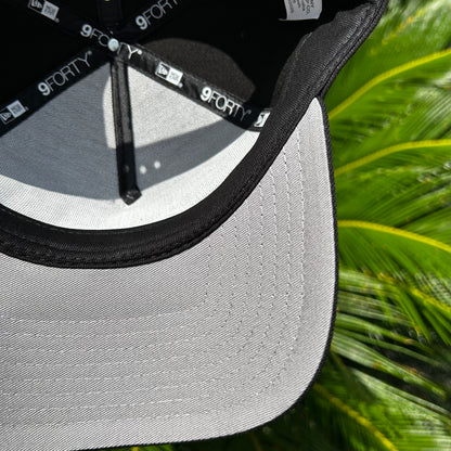 Gorra Exclusiva x Supreme Negra Ajustable