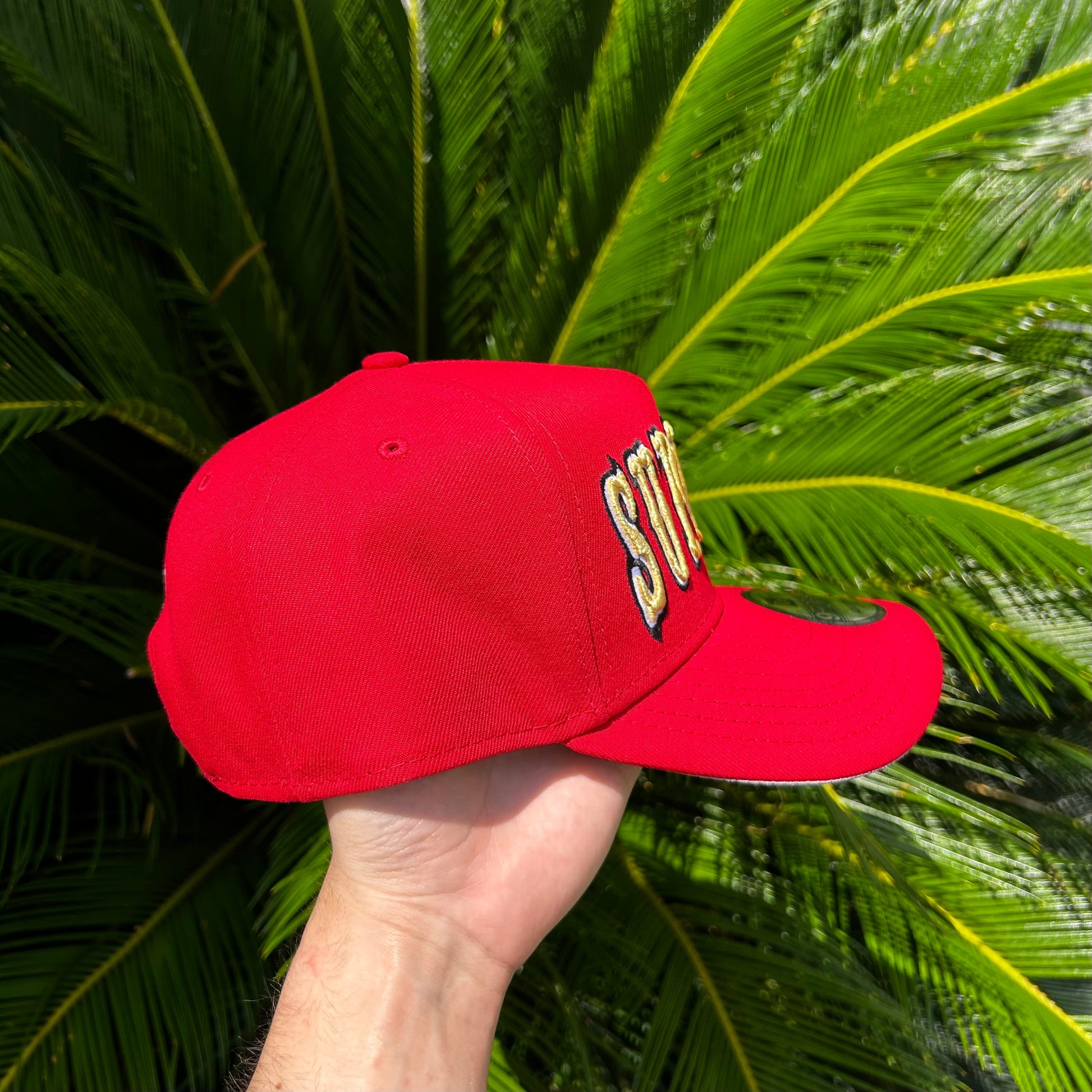 Gorra Exclusiva x Supreme Roja Ajustable - Rojo
