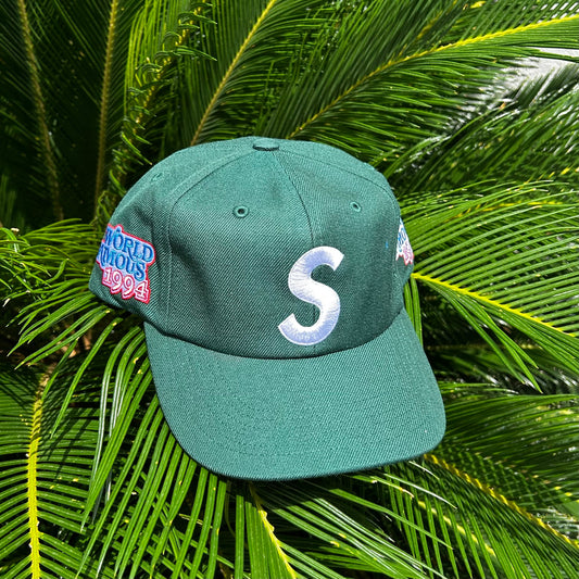 Gorra Exclusiva x Supreme Verde - Ajustable