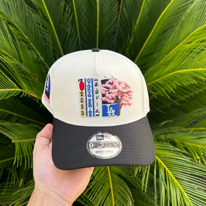 Gorra New Era Exclusiva Dodgers x Sakura - Ajustable / Blanco/Negro