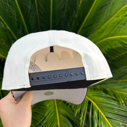 Gorra New Era Exclusiva Dodgers x Sakura - Ajustable / Blanco/Negro