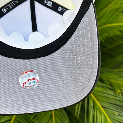Gorra New Era Exclusiva Dodgers x Sakura - Ajustable / Blanco/Negro