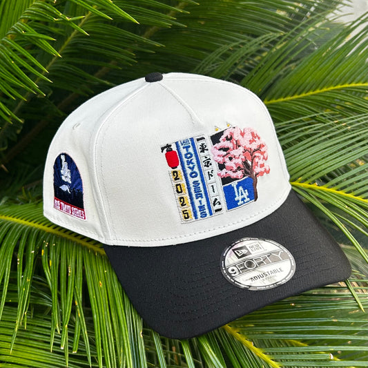 Gorra New Era Exclusiva Dodgers x Sakura - Ajustable / Blanco/Negro