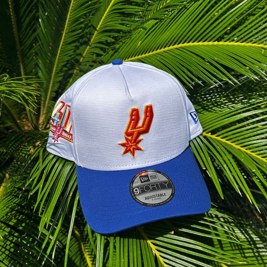 Gorra New Era Exclusiva San Antonio Spurs ’Retro 1’’ - Unitalla / Blanco/Azul
