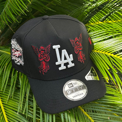 Gorra New Era Exclusiva x Los Angeles Caidos Dodgers 9Fifty - Ajustable / Negro/Rojo