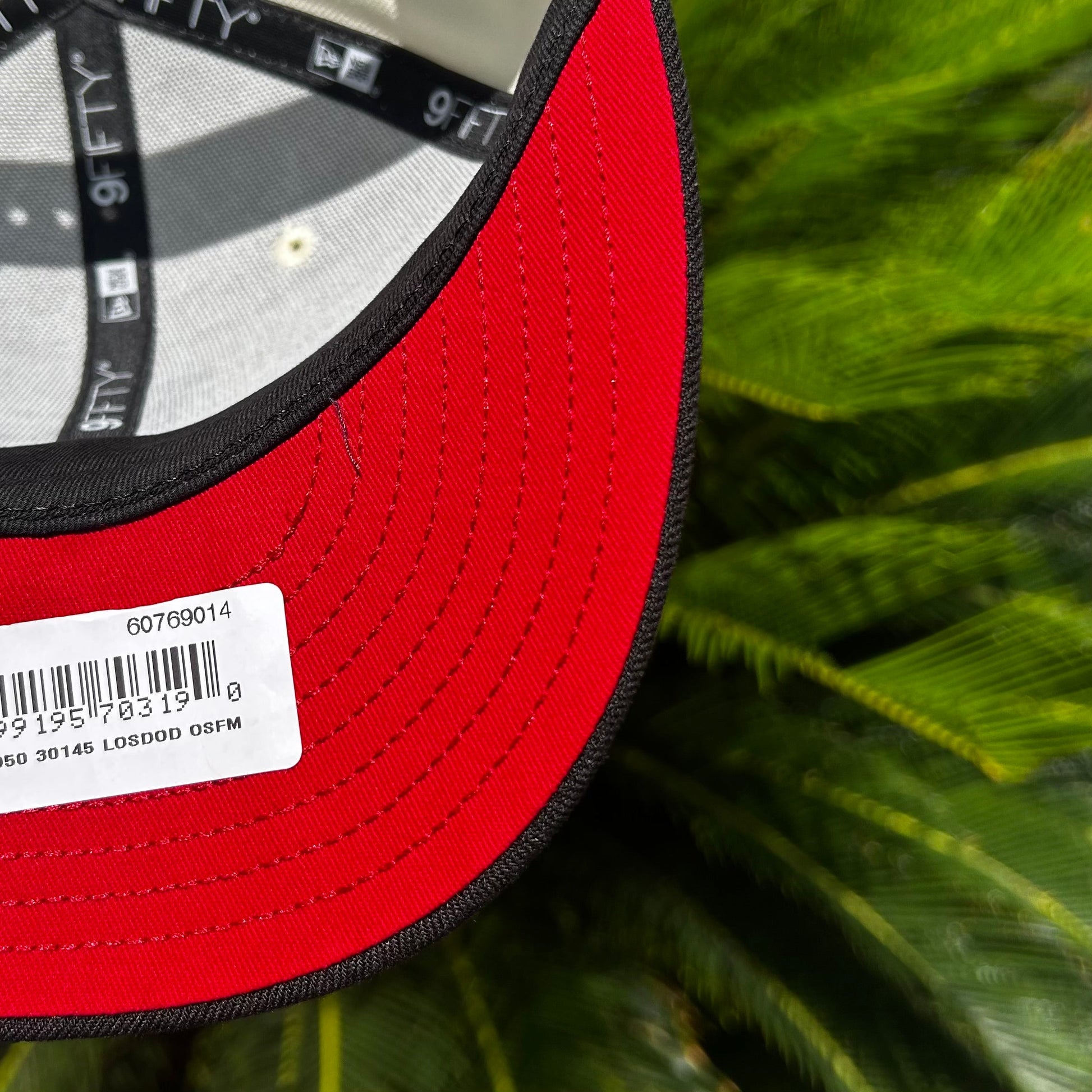 Gorra New Era Exclusiva x Los Angeles Dodgers 9Fifty - Ajustable / Blanco/Negro