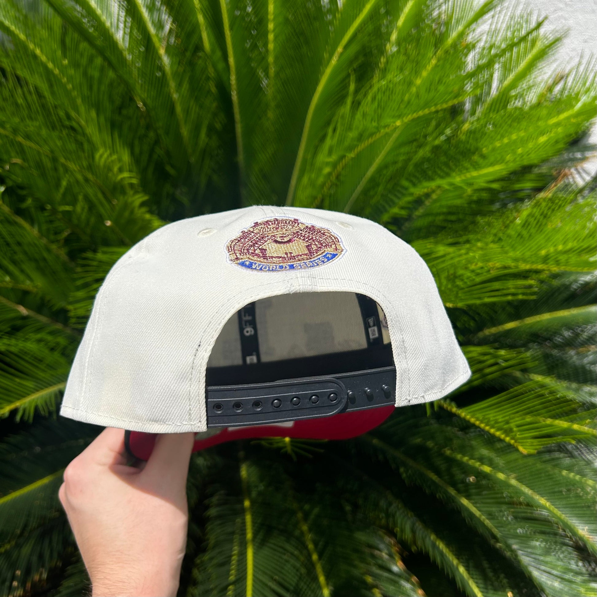 Gorra New Era Exclusiva x Los Angeles Dodgers 9Fifty - Ajustable / Blanco/Negro